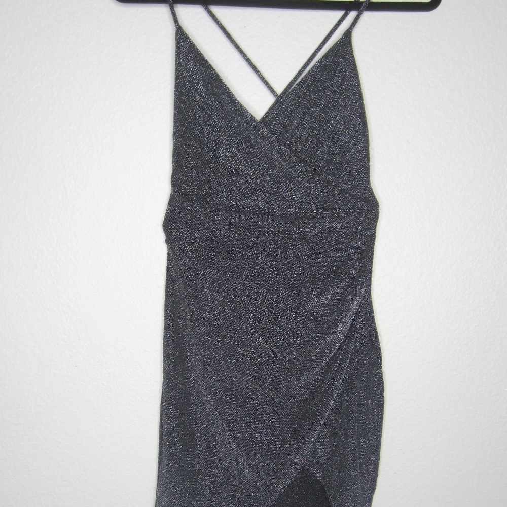CELEB Black Metallic Spaghetti Strap Mini Party Body Con Dress – Size Small